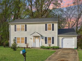 182 Bentley Dr, Newport News, VA 23602