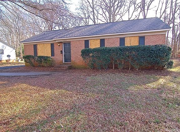 2nd image of 6600 Rosecran Dr