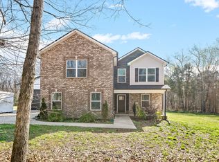 3745 Chapel Hill Rd, Clarksville, TN 37040