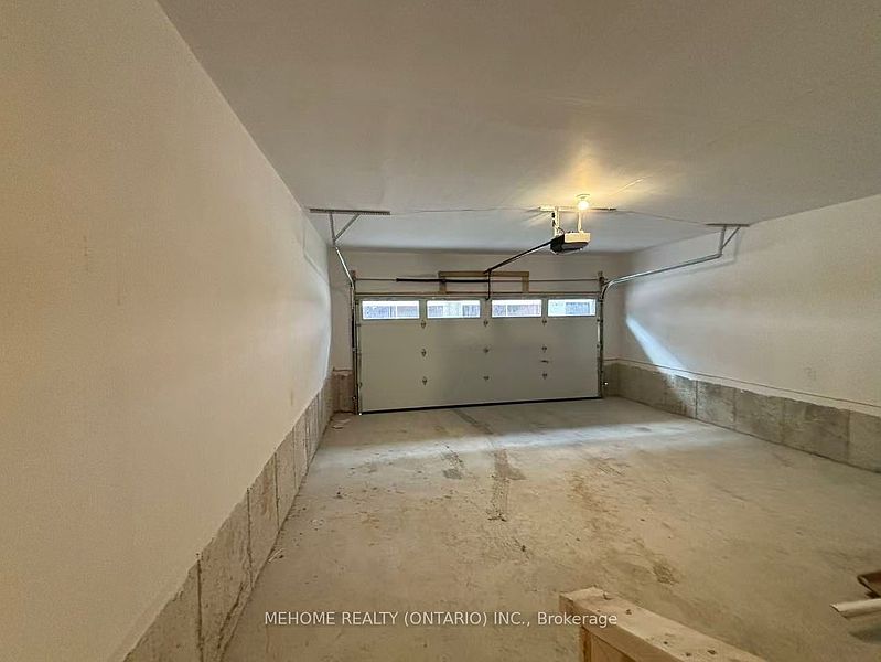 Richmond Hill Townhouse for rent - 4 Bedrooms — photo 15