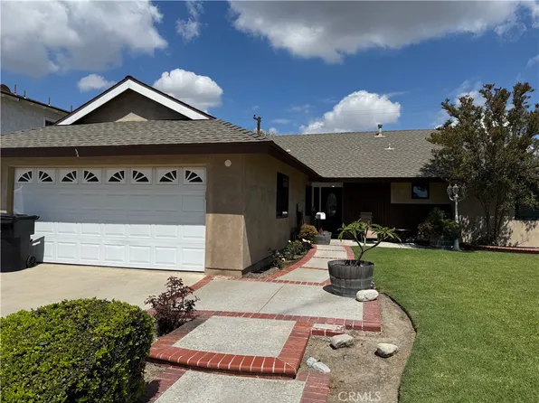 4311 Emerald Cir, Cypress, CA 90630