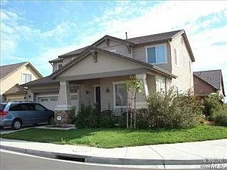 2820 Clarence Ln photo 1
