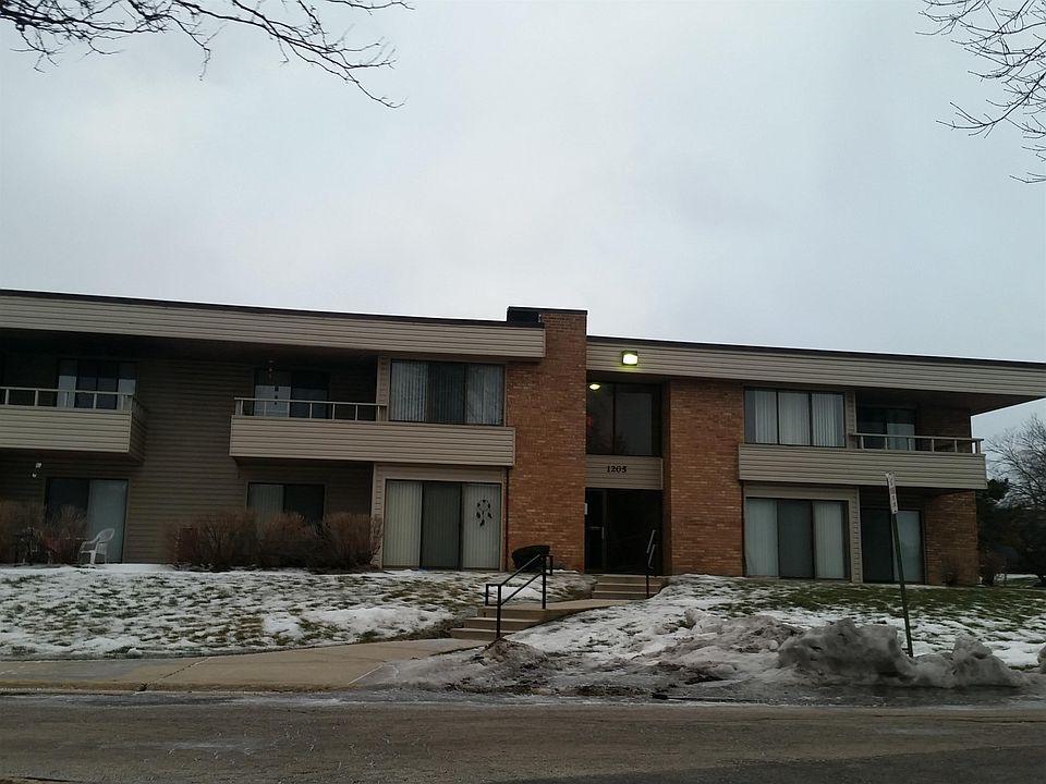 1st image of 1205 N Sterling Ave Unit 220
