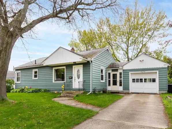 45 Edgemoor Drive, Burlington, VT 05408