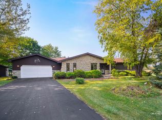 37W468 Elmer Ct, Elgin, IL 60124