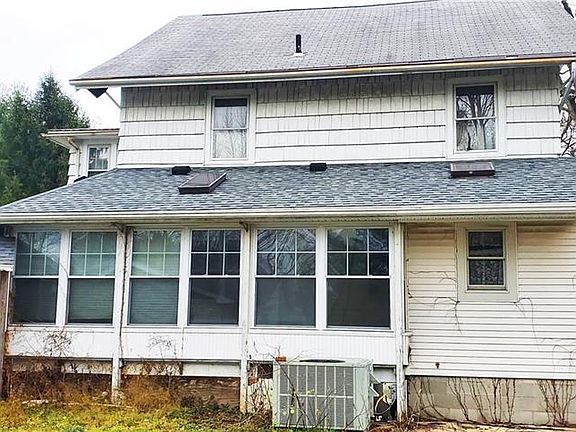 5th image of 252 Melmore St