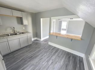 1422 Lasalle St #U, Racine, WI 53404