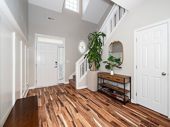 5th image of 7850 Braefield Dr