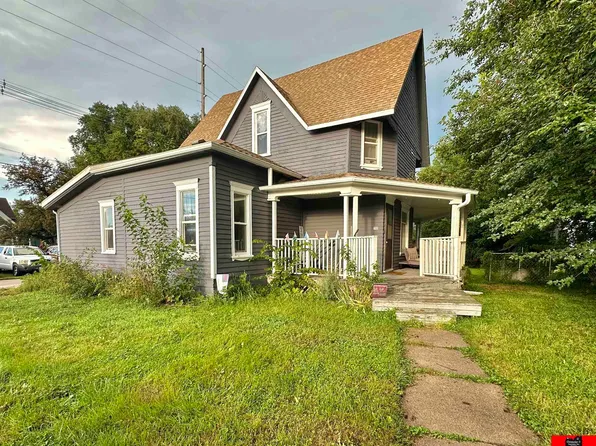 110 N 3rd St, Lyons, NE 68038