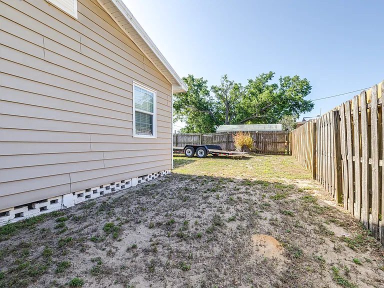 3935 Clubhouse Rd — Photo 32