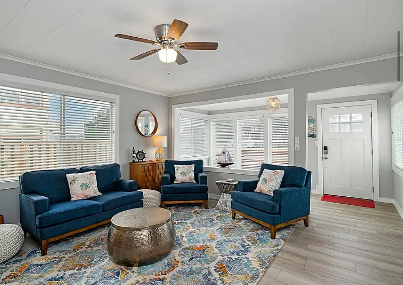 3 bed, 1159 sqft, $2,650 — Photo 2