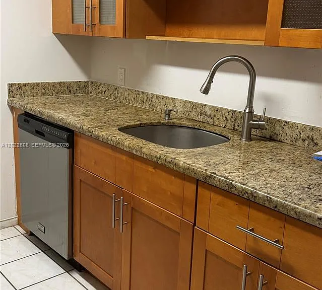 200 SW 132nd Way #309L — Photo 3