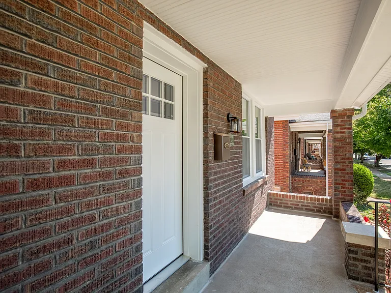 5339 Robert Ave — Photo 2
