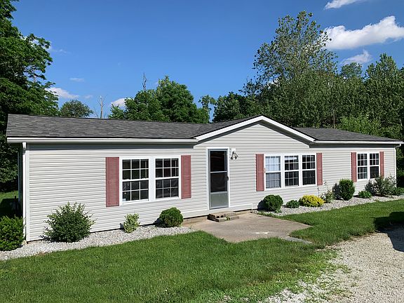 2nd image of 303 W Lou Ln