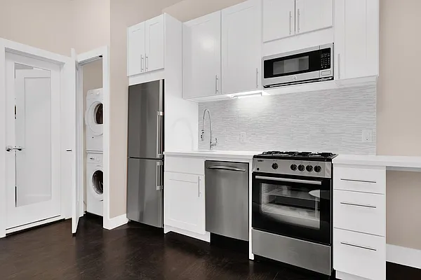 Rented by Cooper & Cooper Real Estate | media 19
