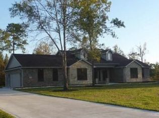 4 Double Creek Dr, Willis, TX 77378