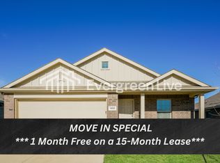 1033 Crestview Dr, Hutchins, TX 75141