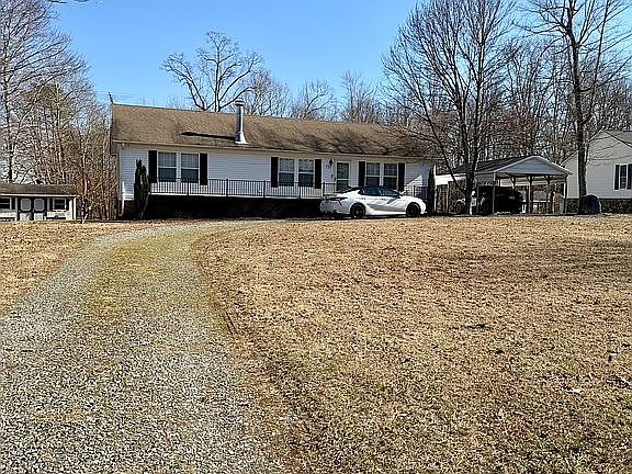 2nd image of 751 Haystack Rd