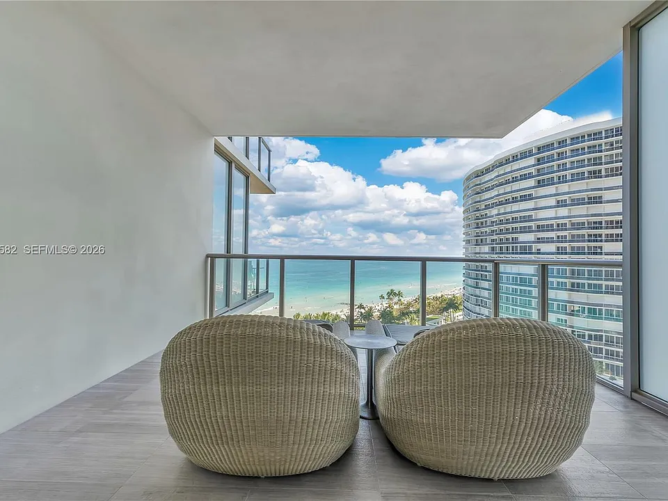 9703 Collins Ave #1006
