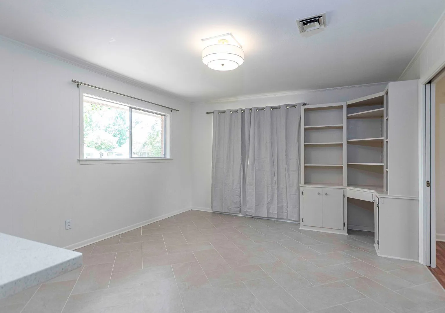 For Rent -3 Bed 2 Bath In Lafayette — Photo 4