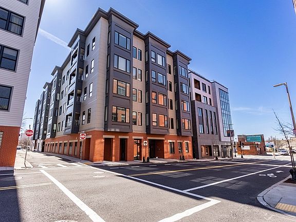 2nd image of 39 A St Unit 8