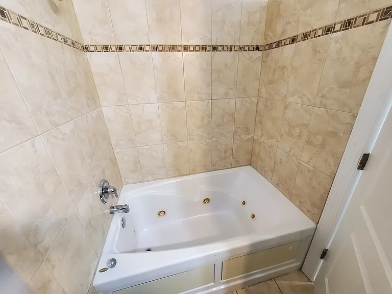 5028 W Washington Blvd #1 — Photo 6