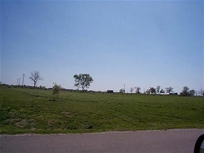 1st image of 3 Cold Spring Ln