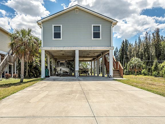 3rd image of 3391 Country Club Ln