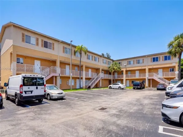6225 Kendale Lakes Cir, Miami, FL