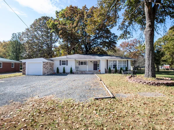 303 13th St, Butner, NC 27509