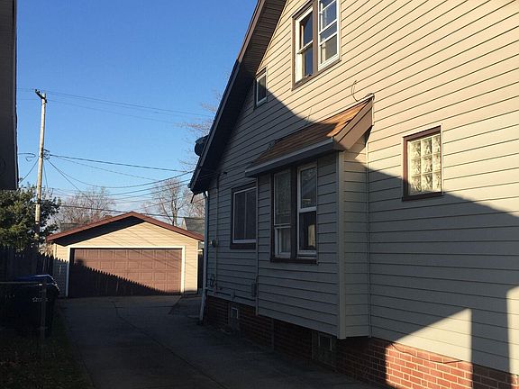 2nd image of 6202 Bradley Ave #2