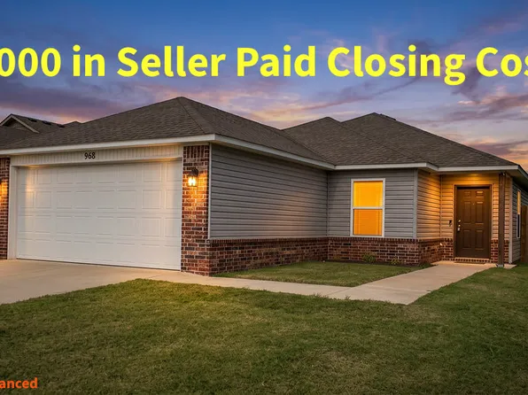 968 S Brambling Ln, Fayetteville, AR 72701