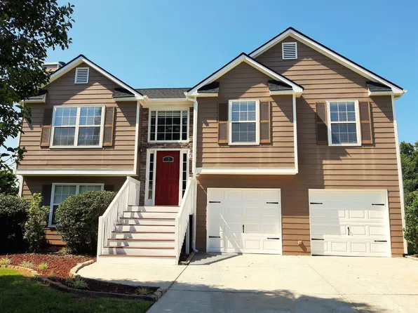 12 Farmers Ct, Hiram, GA 30141