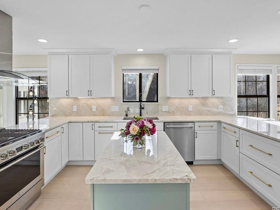 1st image of 5984 S Monaco Way