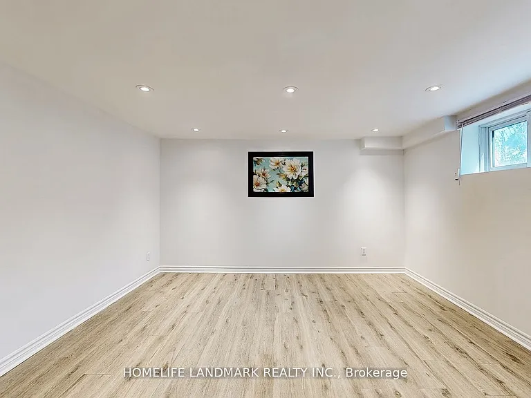 11 Uplands Ave #BASEMENT — Photo 19