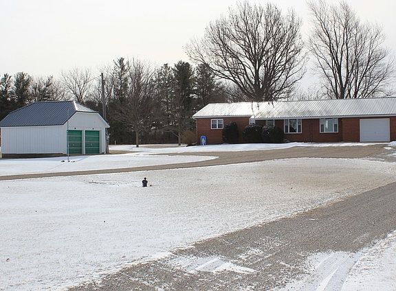 3rd image of 15921 N 600th Ave