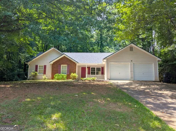 4889 Muirwood Dr, Powder Springs, GA 30127