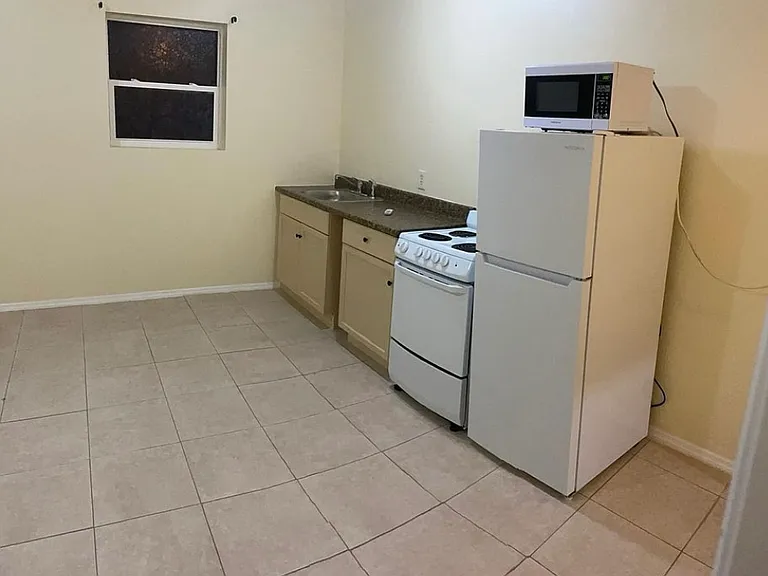 13016 San Antonio Woods Ln — Photo 5