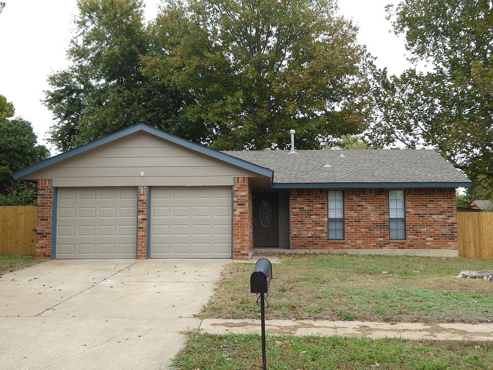 1st image of 1008 S English Dr
