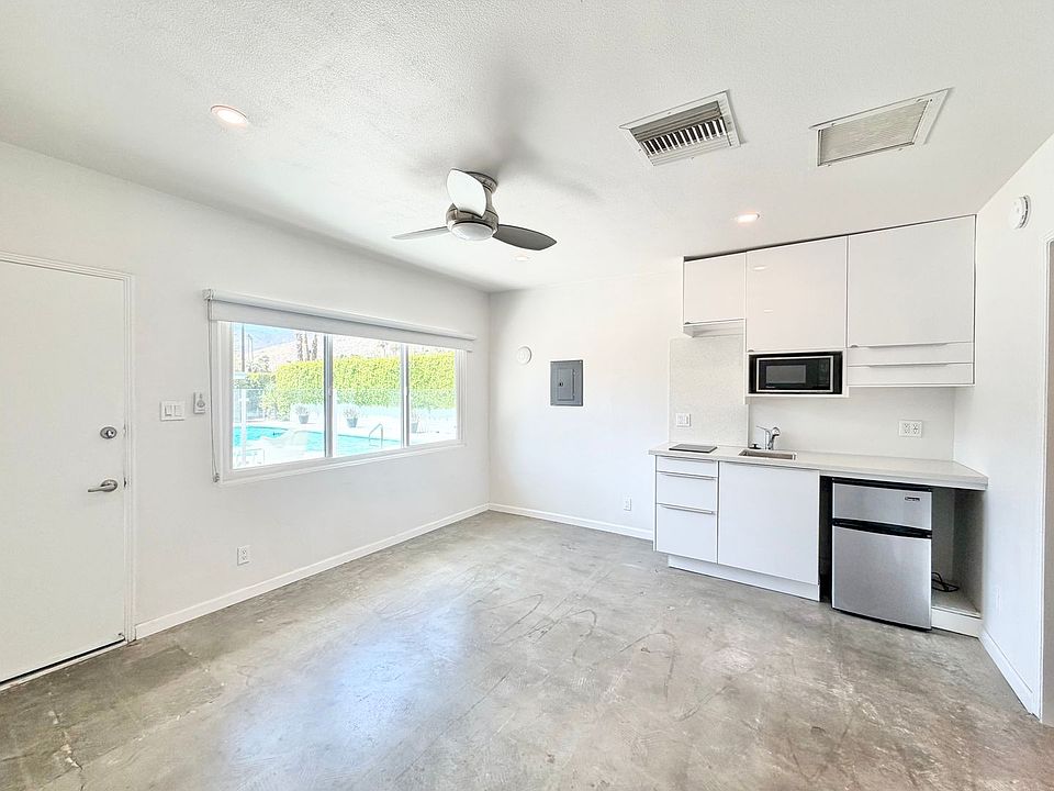 1st image of 700 N Riverside Dr Unit 2