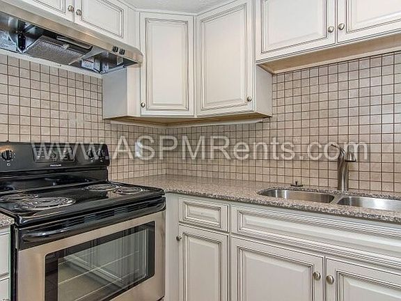 5th image of 297 E Hill Ave APT 16