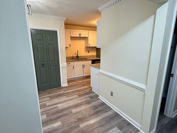 3rd image of 41 King George Quay