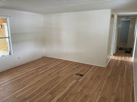 5th image of 2934 Griffin Ave #33