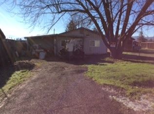 835 Posse Ln, Medford, OR 97501