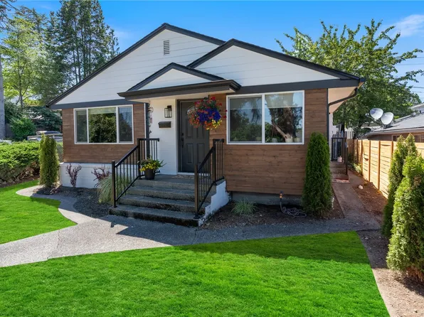 9255 34th Avenue SW, Seattle, WA 98126