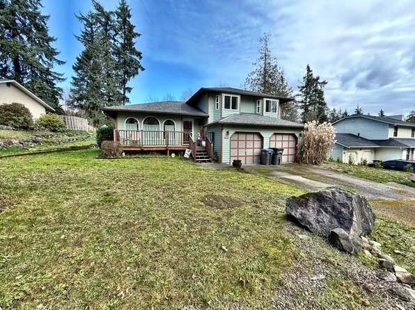 1030 NE Coco Ct, Bremerton, WA 98311