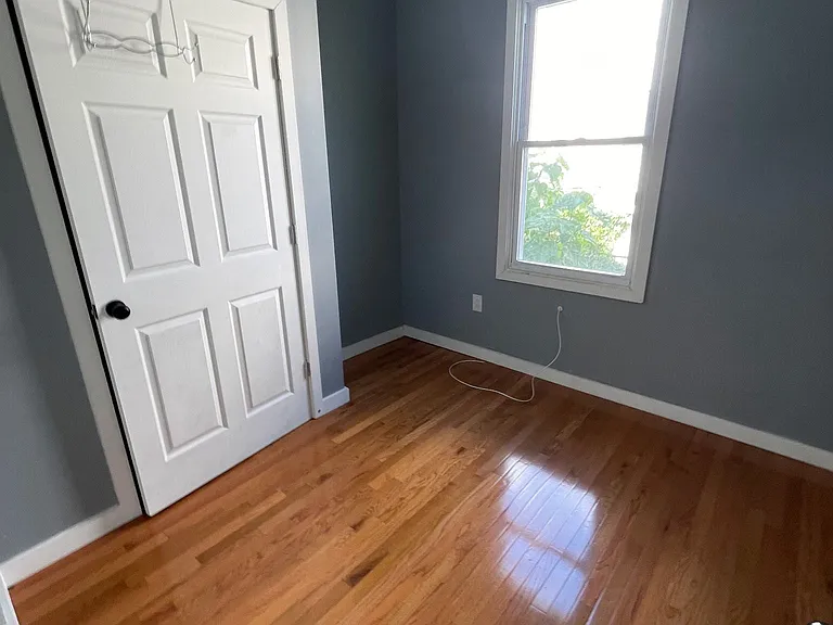 1553 S Bailey St — Photo 8