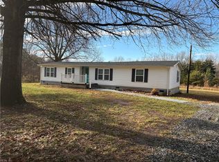 106 Holly Tree Dr, Pamplin, VA 23958