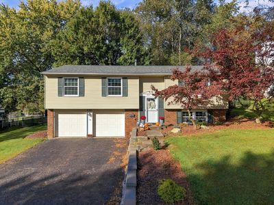 700 Fruitwood Dr, Bethel Park, PA, 15102