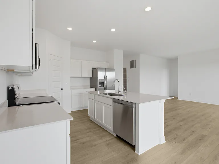 4323 Malvern Way — Photo 9